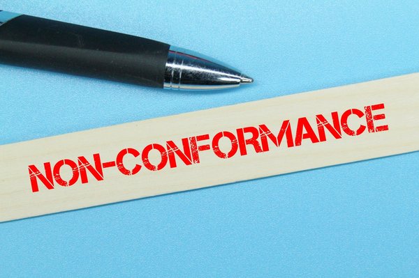 Quels sont les jeux en plein air adaptés à un camping avec des adolescents?